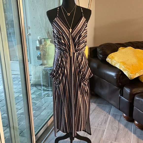 BCBGeneration Gorgeous Dress. - Picture 1 of 10